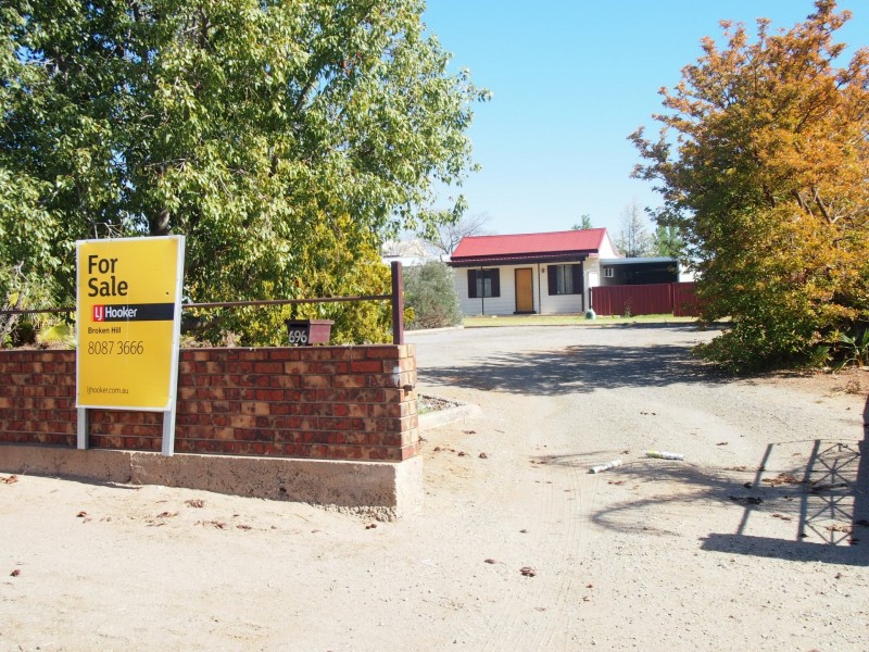 696 Chapple Street, Broken Hill NSW 2880