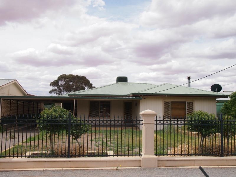 4 Brooks Street, Broken Hill NSW 2880