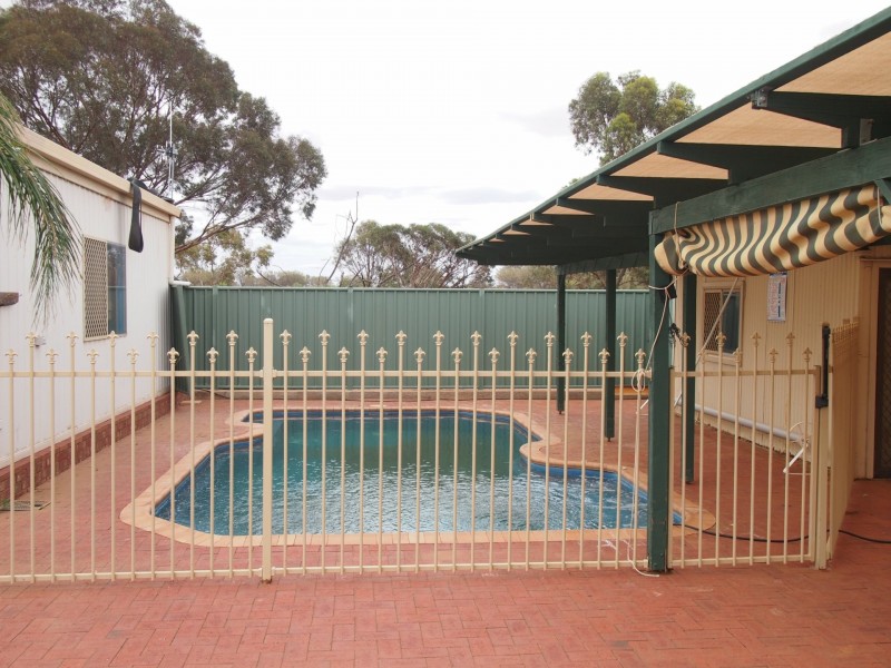 4 Brooks Street, Broken Hill NSW 2880