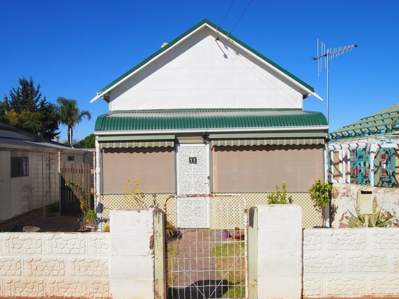 11 Mica Street, Broken Hill NSW 2880