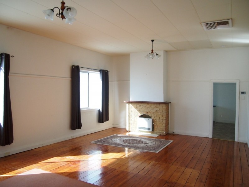 11 Mica Street, Broken Hill NSW 2880