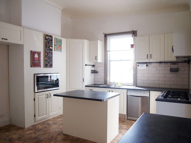 11 Mica Street, Broken Hill NSW 2880