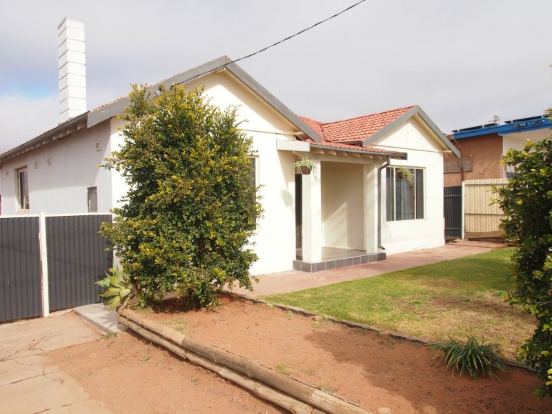 597 McGowen Street, Broken Hill NSW 2880
