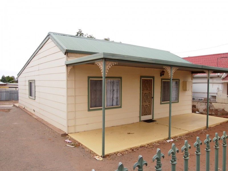 27 Nicholls Street, Broken Hill NSW 2880