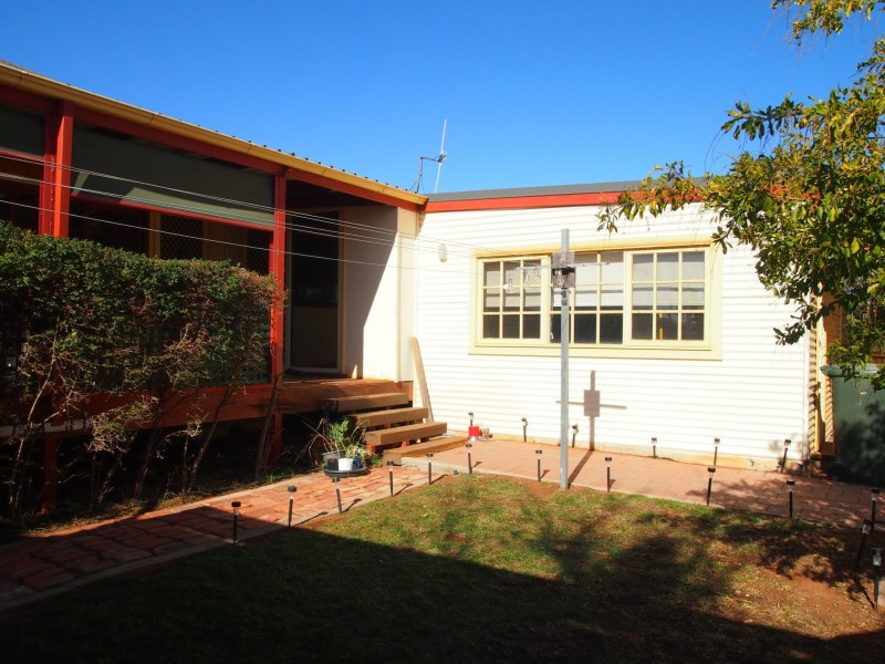 235 Chloride Street, Broken Hill NSW 2880