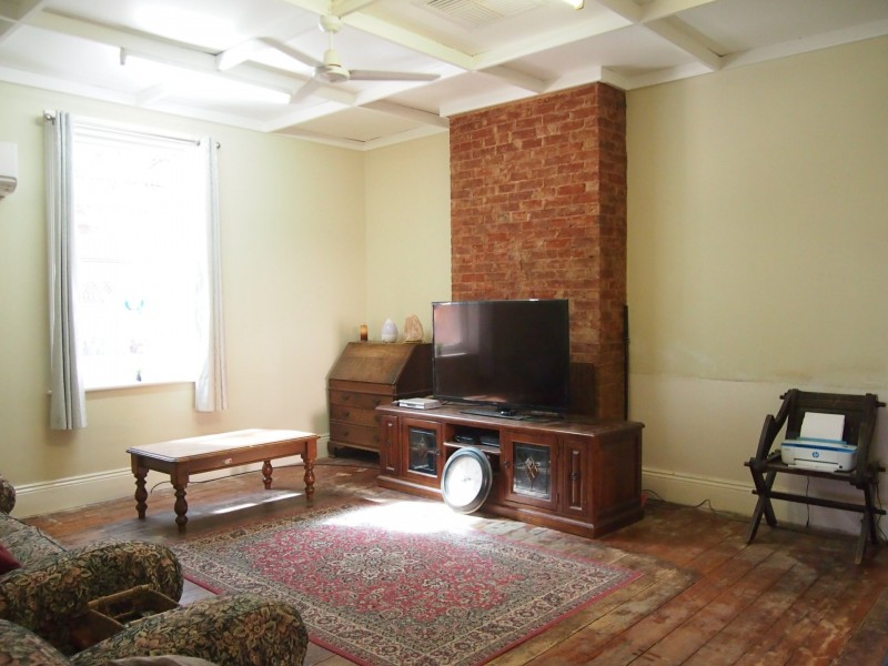 303 Oxide Street, Broken Hill NSW 2880