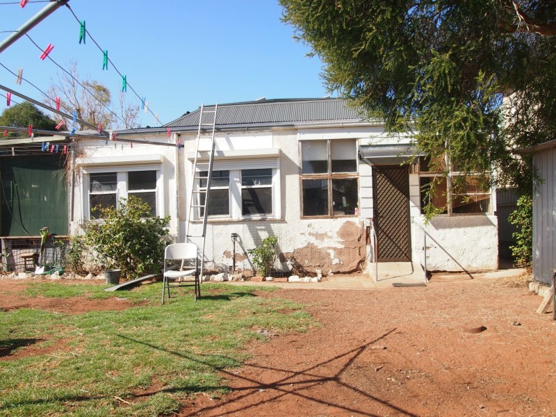303 Oxide Street, Broken Hill NSW 2880