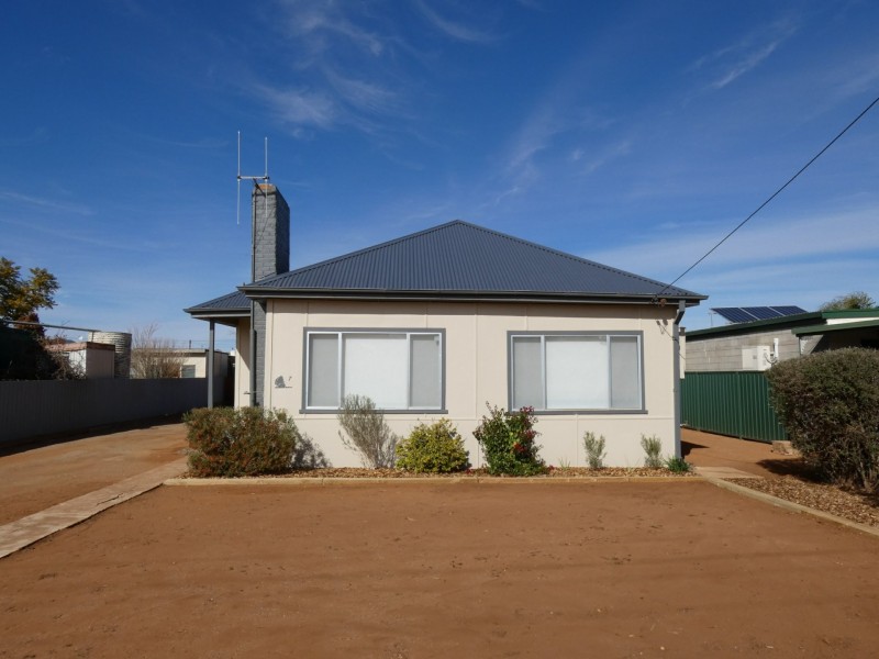 7 Casuarina Ave, Broken Hill NSW 2880