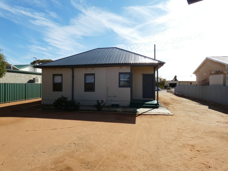 7 Casuarina Ave, Broken Hill NSW 2880
