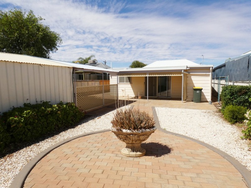 303 Chloride Street, Broken Hill NSW 2880