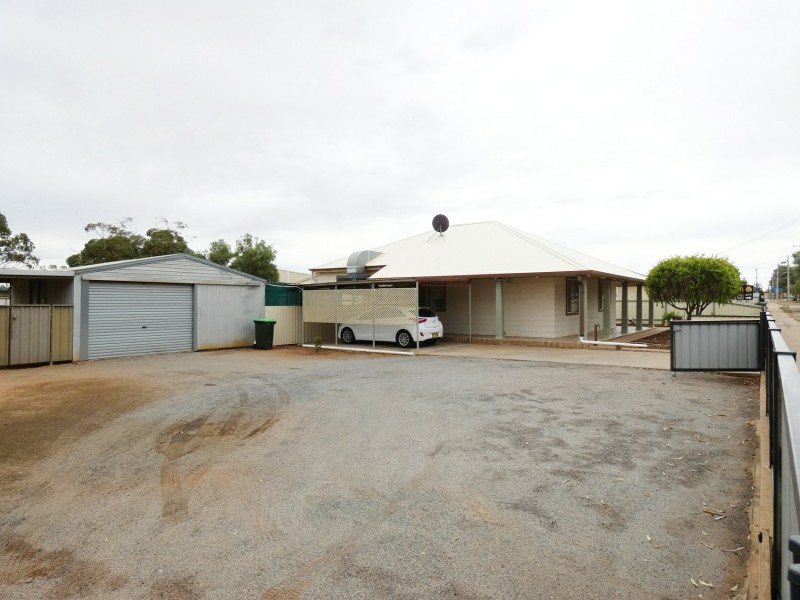 200 Rakow Street, Broken Hill NSW 2880