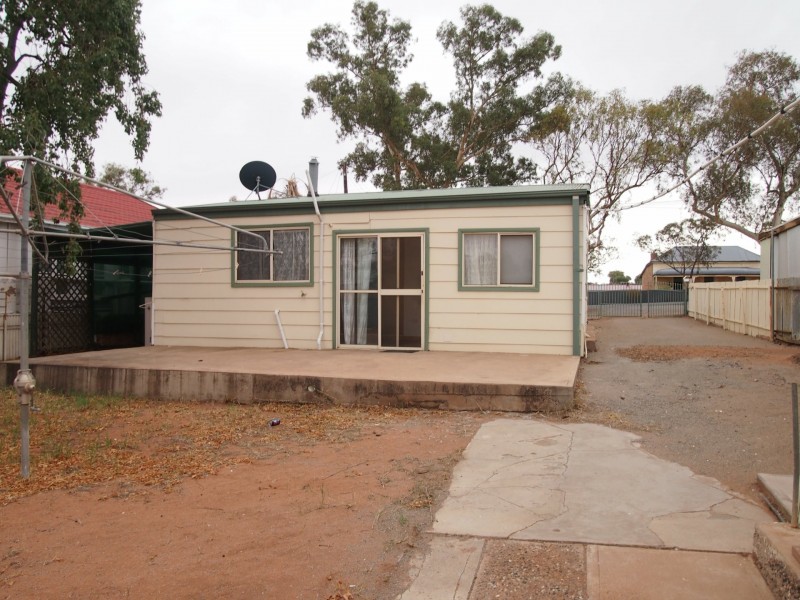 27 Nicholls Street, Broken Hill NSW 2880