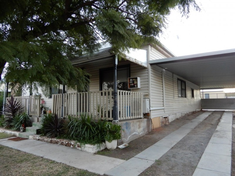 220 Wilson Street, Broken Hill NSW 2880