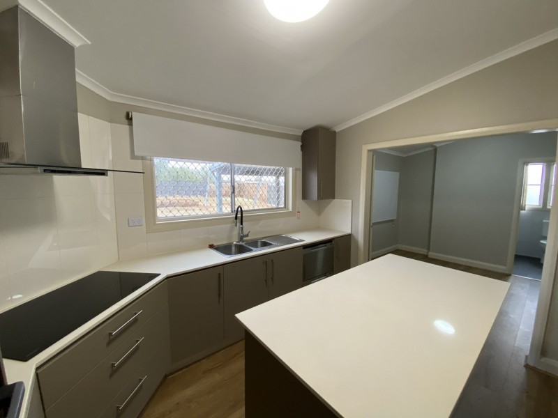 77 Cornish Street, Broken Hill NSW 2880
