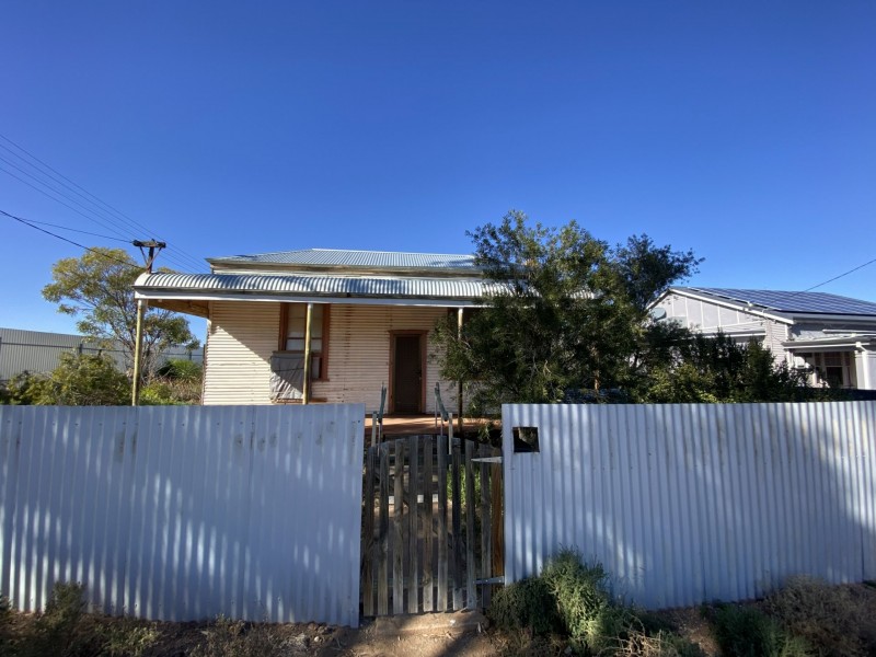 19 Long Street, Broken Hill NSW 2880