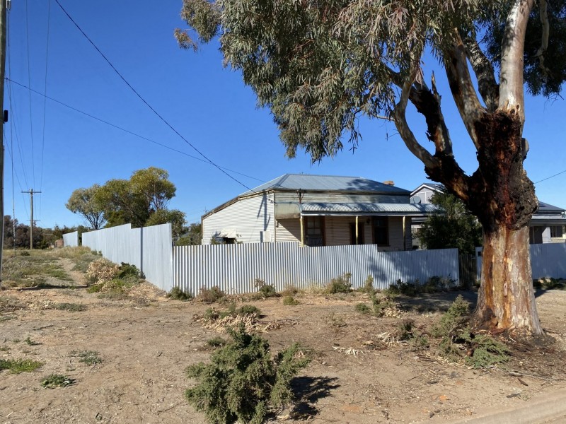 19 Long Street, Broken Hill NSW 2880