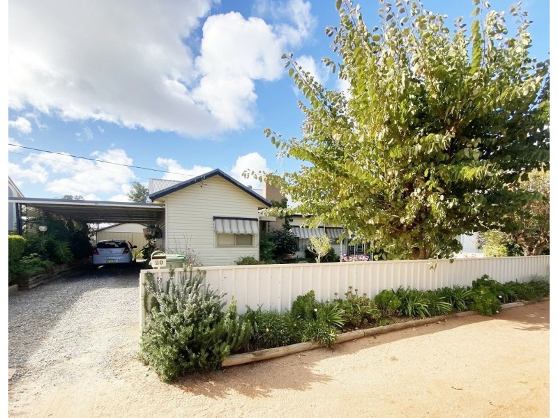 20 Creedon Street, Broken Hill NSW 2880