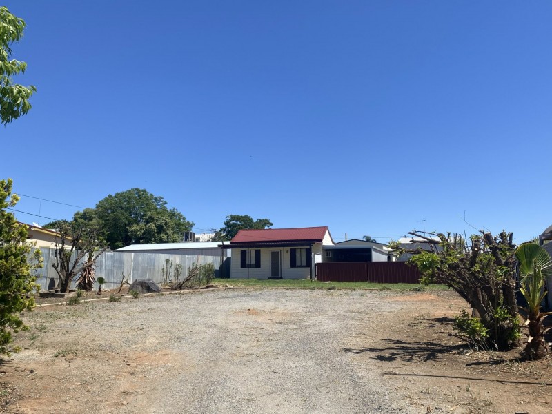 696 Chapple Street, Broken Hill NSW 2880