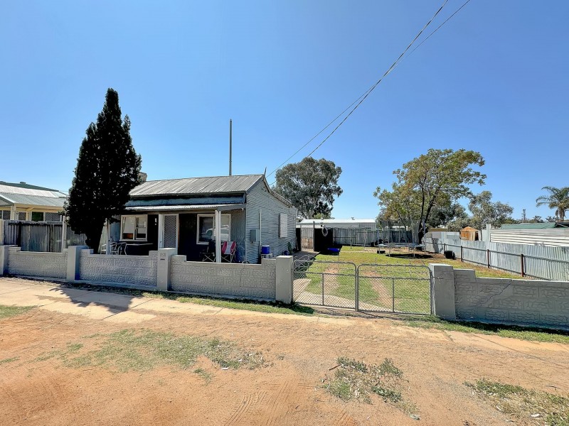 102 Kaolin Street, Broken Hill NSW 2880