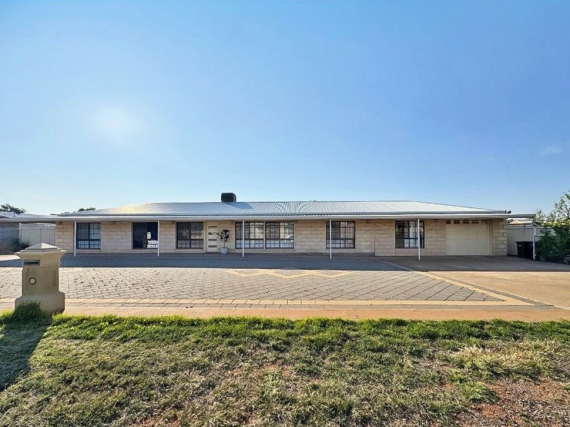 572 Cummins Lane, Broken Hill NSW 2880