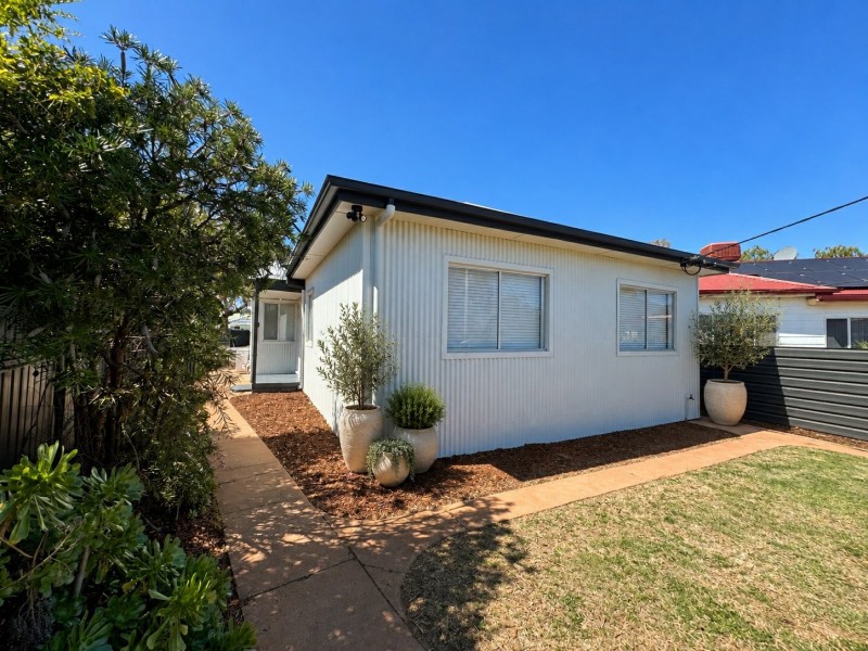 9 Railway Parade, Broken Hill NSW 2880