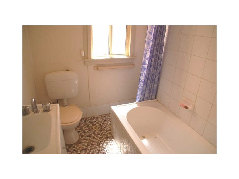 676 McGowen Street, Broken Hill NSW 2880