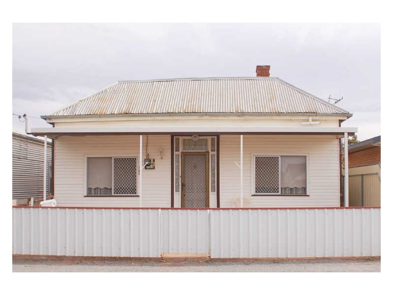 142 Piper Street, Broken Hill NSW 2880