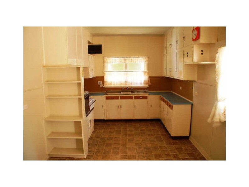 24 Thomas Lane, Broken Hill NSW 2880