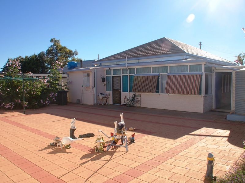57 Gaffney Street, Broken Hill NSW 2880