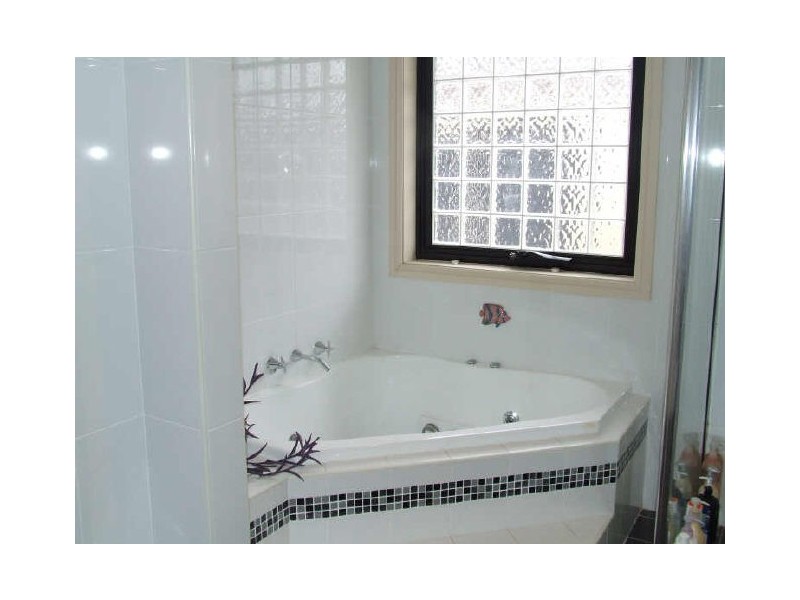 12 Governor Place, Winston Hills NSW 2153