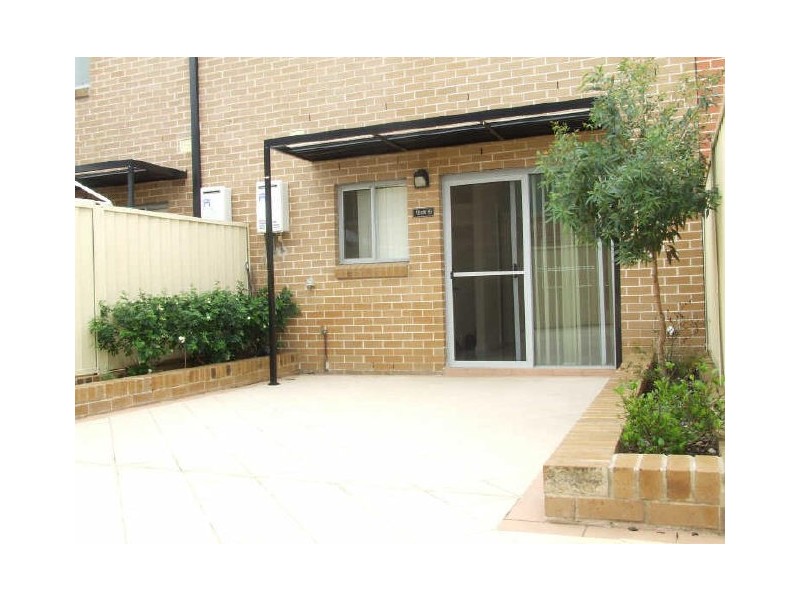 2/102 Lackey Street, Merrylands NSW 2160