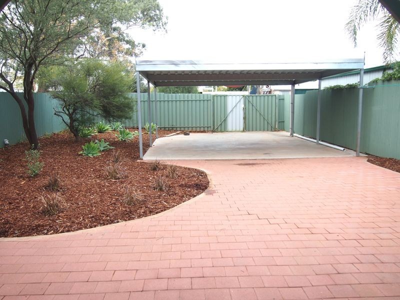 240 Oxide Street, Broken Hill NSW 2880