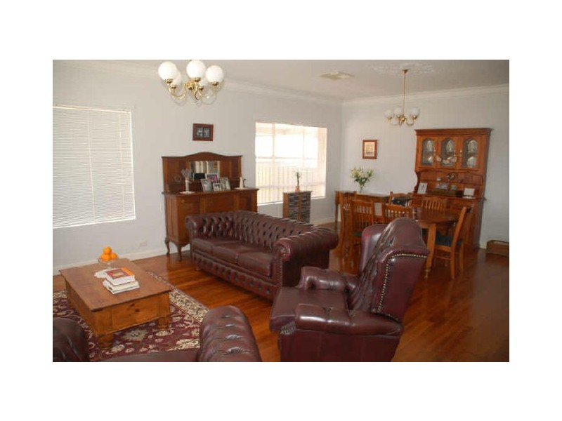 557 Cummins Street, Broken Hill NSW 2880