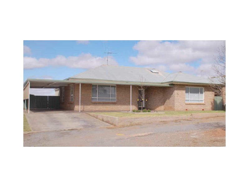 557 Cummins Street, Broken Hill NSW 2880