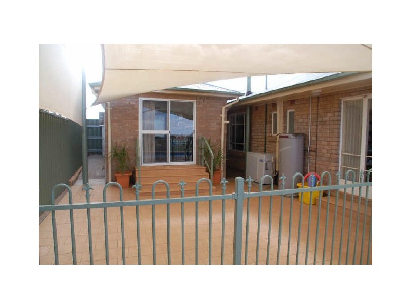557 Cummins Street, Broken Hill NSW 2880