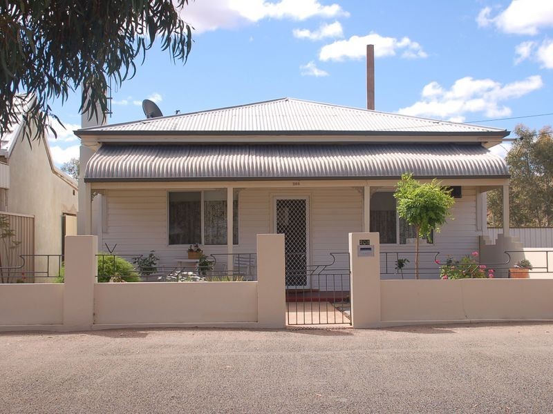 208 Ryan Street, Broken Hill NSW 2880