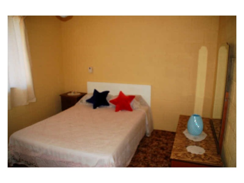 84 Lakeview Avenue, Menindee NSW 2879