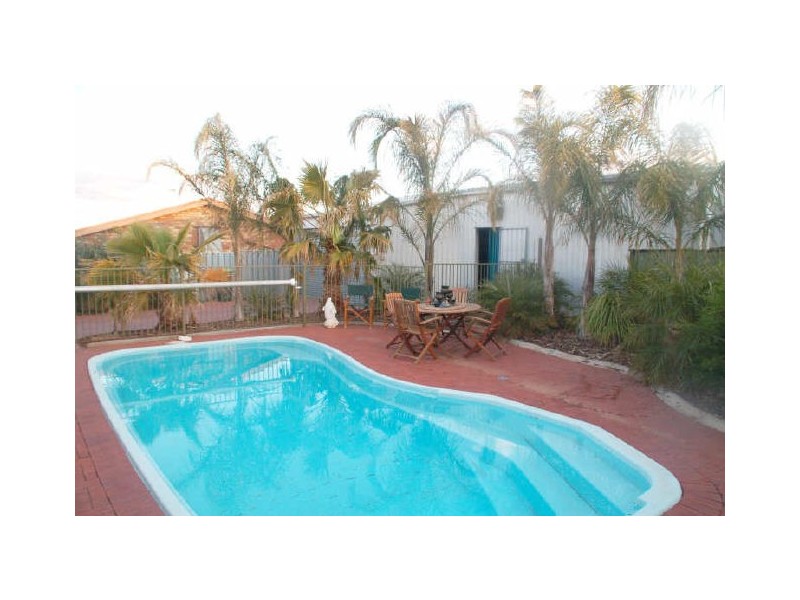 237 Hall Street, Broken Hill NSW 2880