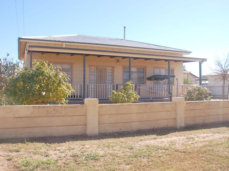 38 Cummins Street, Broken Hill NSW 2880