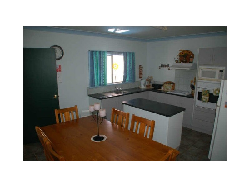 194 Oxide Street, Broken Hill NSW 2880