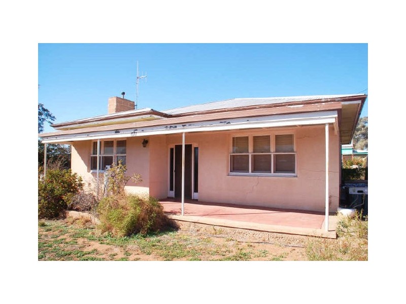 671 Lane Street, Broken Hill NSW 2880