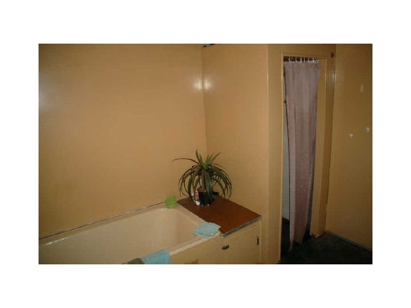 671 Lane Street, Broken Hill NSW 2880