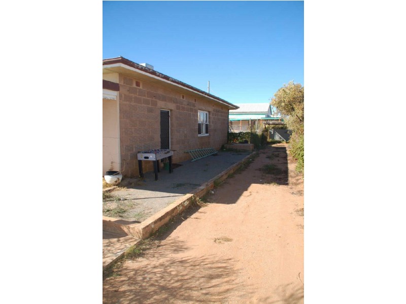671 Lane Street, Broken Hill NSW 2880