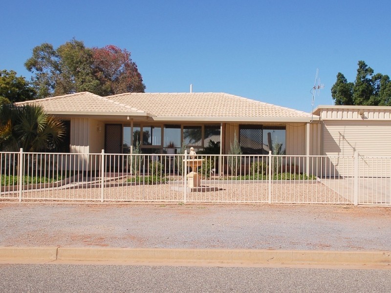 273 Wandoo Street, Broken Hill NSW 2880