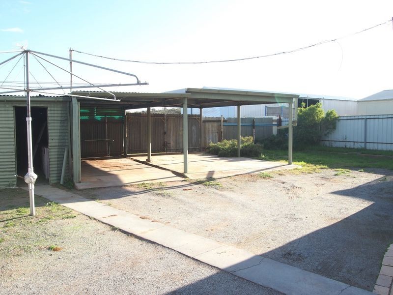 77 Creedon Street, Broken Hill NSW 2880
