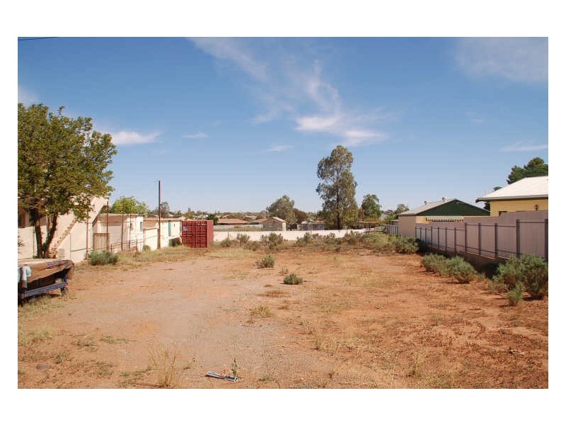 741- 743 Chapple Street, Broken Hill NSW 2880