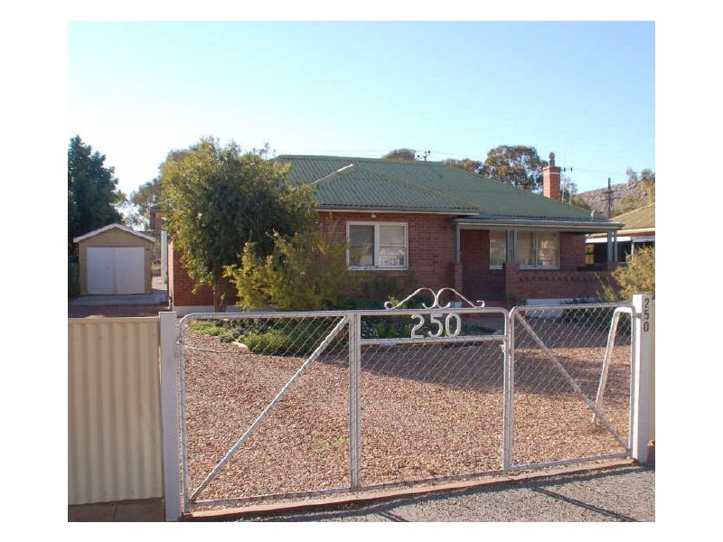 250 Eyre Street, Broken Hill NSW 2880