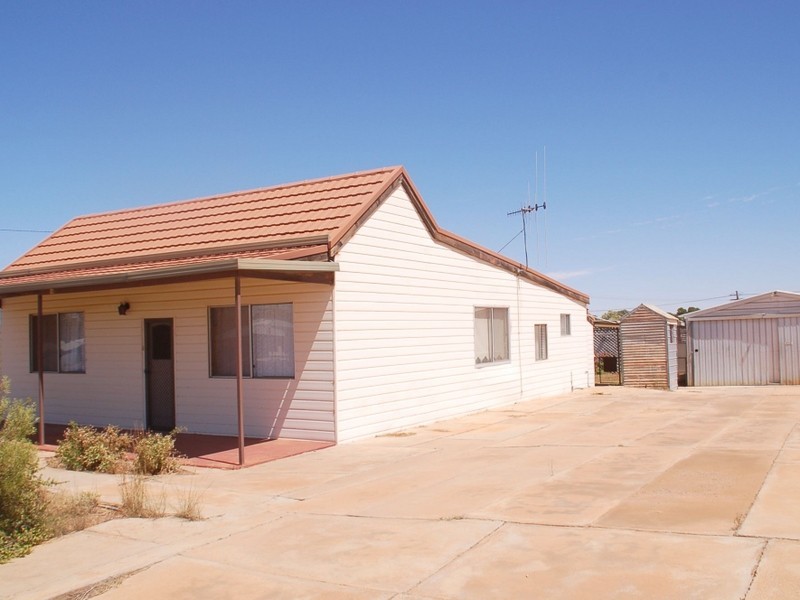 708 Beryl Street, Broken Hill NSW 2880