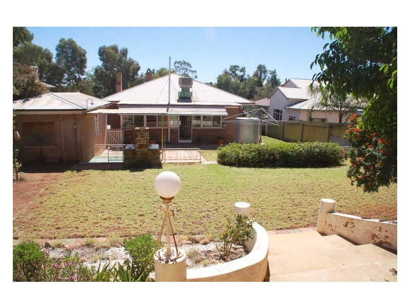135 Williams Street, Broken Hill NSW 2880