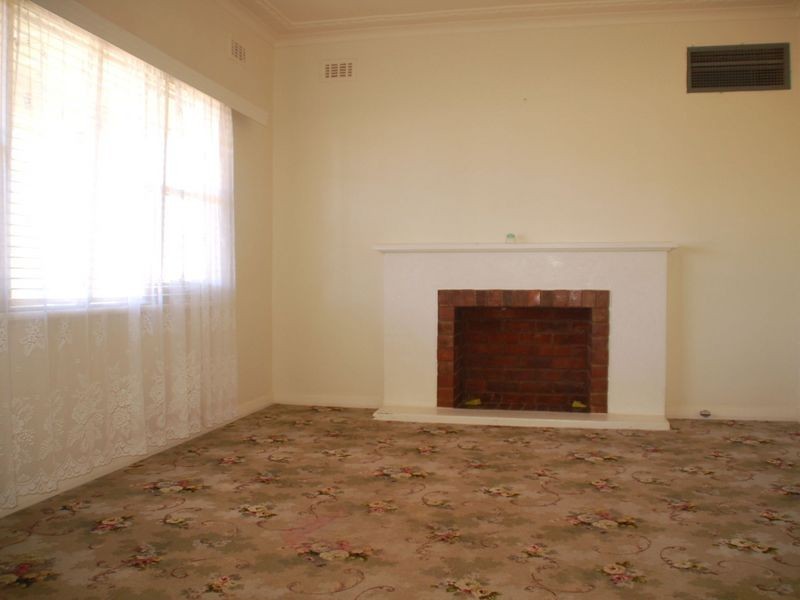 24 Thomas Lane, Broken Hill NSW 2880